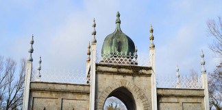 Dromana Gate and Bridge - The Irish Place