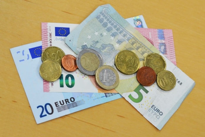 What Is The Irish Currency Euros Pounds And How To Spend The Irish what-is-the-irish-currency-euros-pounds-and-how-to-spend-the-irish