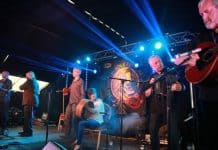 Dervish in full flow at The Doolin Folk Festival 2016 - The Irish Place #doolinfest