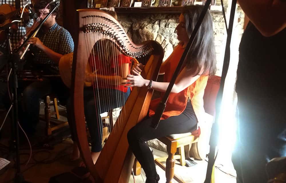 Emer Mallon of Connla in action on the Celtic Harp - The Irish Place