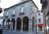 Ancient Gem: The Tholsel Through the Ages The Tholsel on High Street in Kilkenny built on the site where in 1324 Petronella de Meath was burnt at the stake - The Irish Place