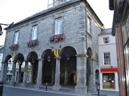 The Tholsel on High Street in Kilkenny built on the site where in 1324 Petronella de Meath was burnt at the stake - The Irish Place