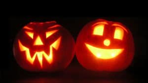 Carved Pumpkins (Wiki Commons) - The Irish Place