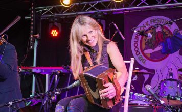 Sharon Shannon with 'The Sharon Shannon Band' at the Doolin Folk Festival 2017 - The Irish Place #doolinfest #theirishplace