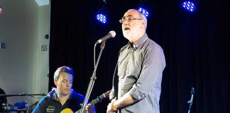 Peter Byrne (right) and Conor Mahony (left) performing on the White Horse stage at the 2017 Doolin Folk Festival for the launch of their CD, Land and Sea - The Irish Place