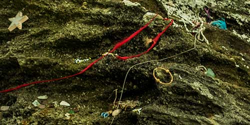 Offerings left by visitors to An Chailleach Bhéara